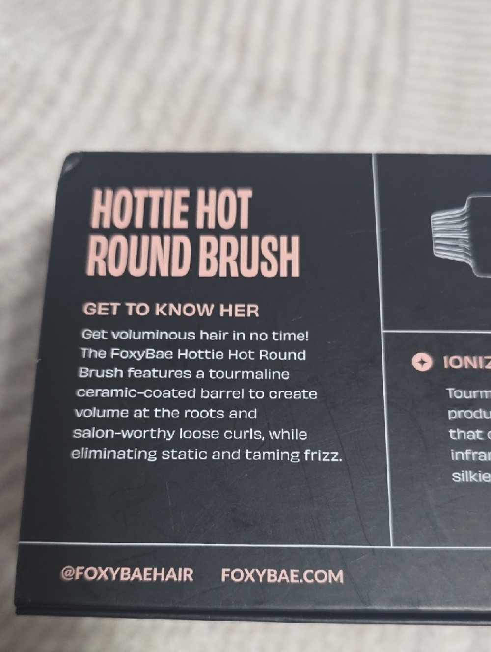 FOXYBae Hottie Hot Round Brush - Black - Picture 9 of 11